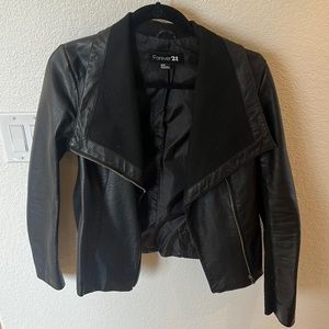 Faux leather jacket. Black. Forever 21